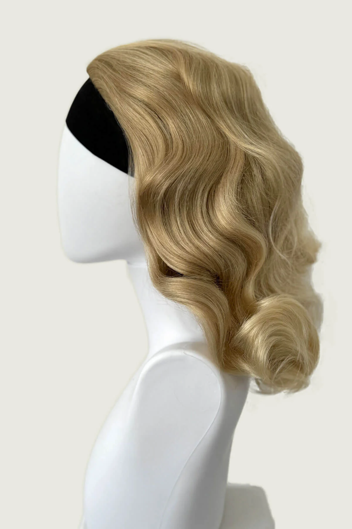 Long half wig hairpiece with beautiful vintage waves: Onyx - Image 102