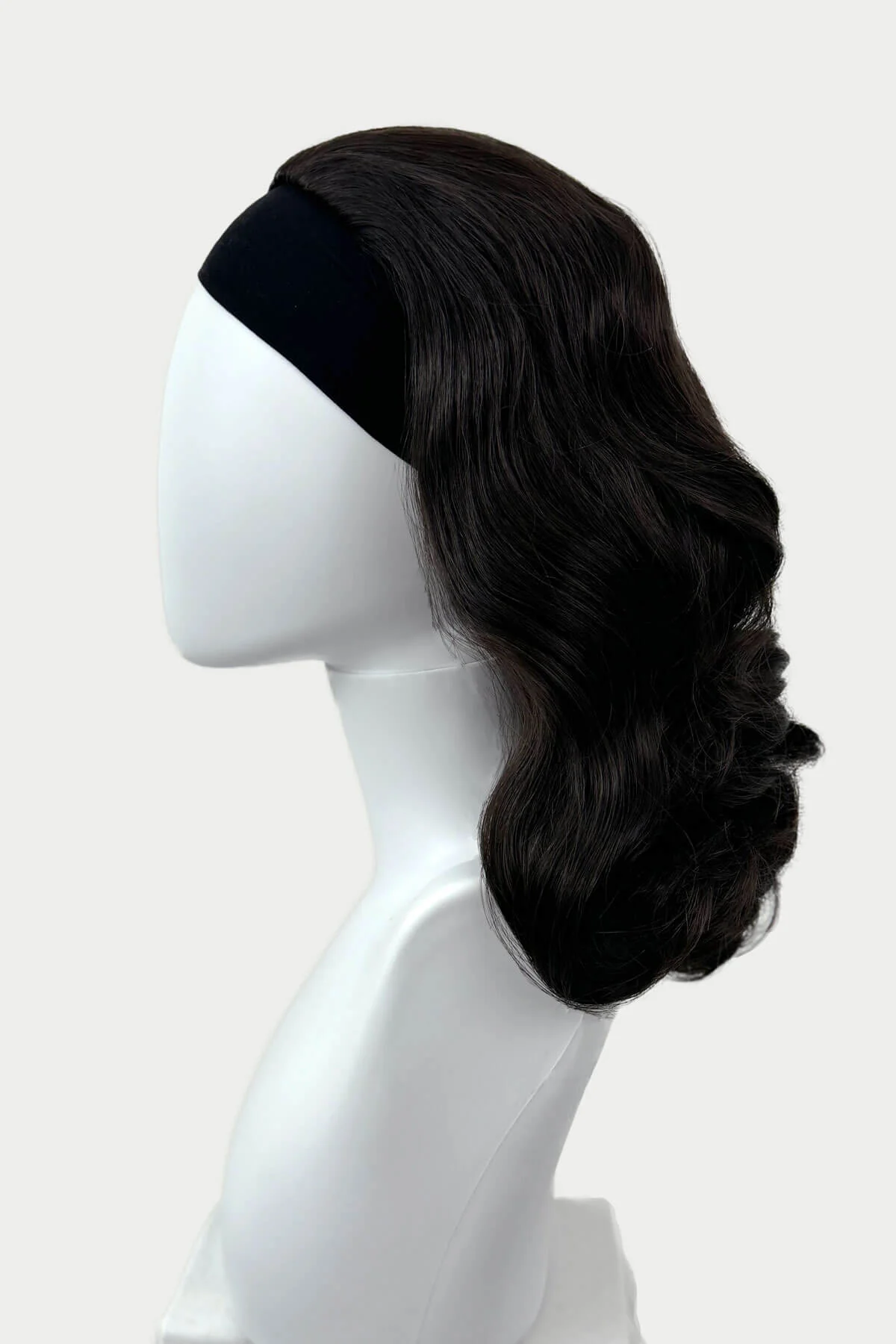 Long half wig hairpiece with beautiful vintage waves: Onyx - Image 26