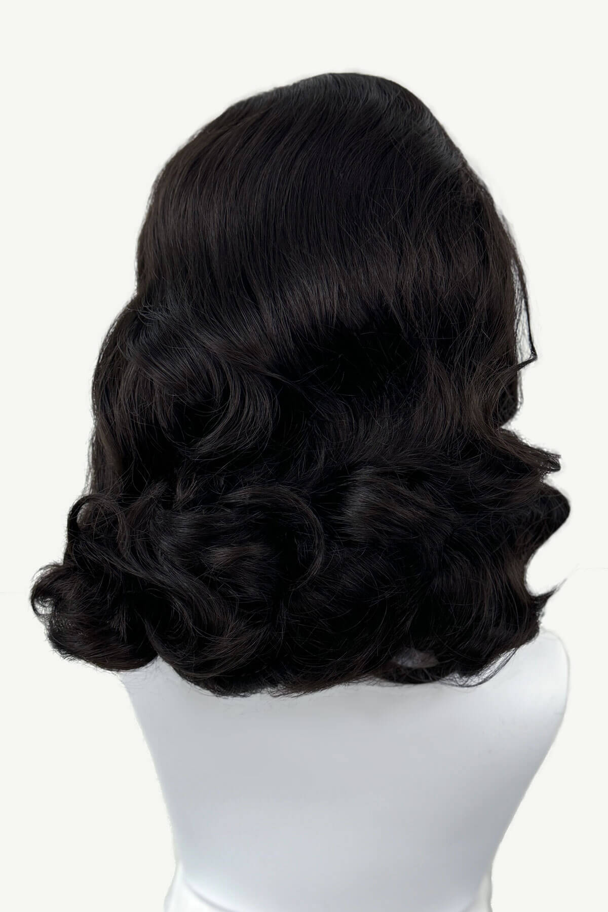Long half wig hairpiece with beautiful vintage waves: Onyx - Image 27