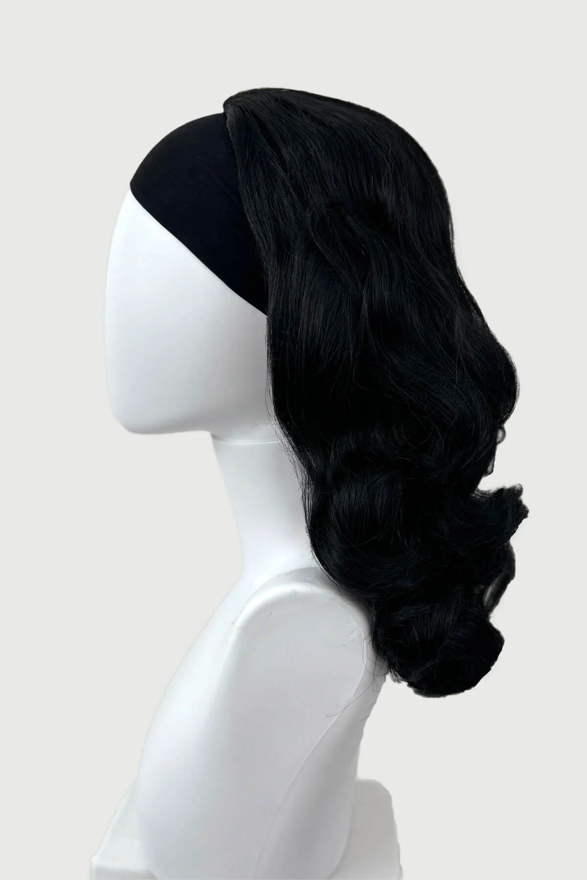 Long half wig hairpiece with beautiful vintage waves: Onyx - Image 8