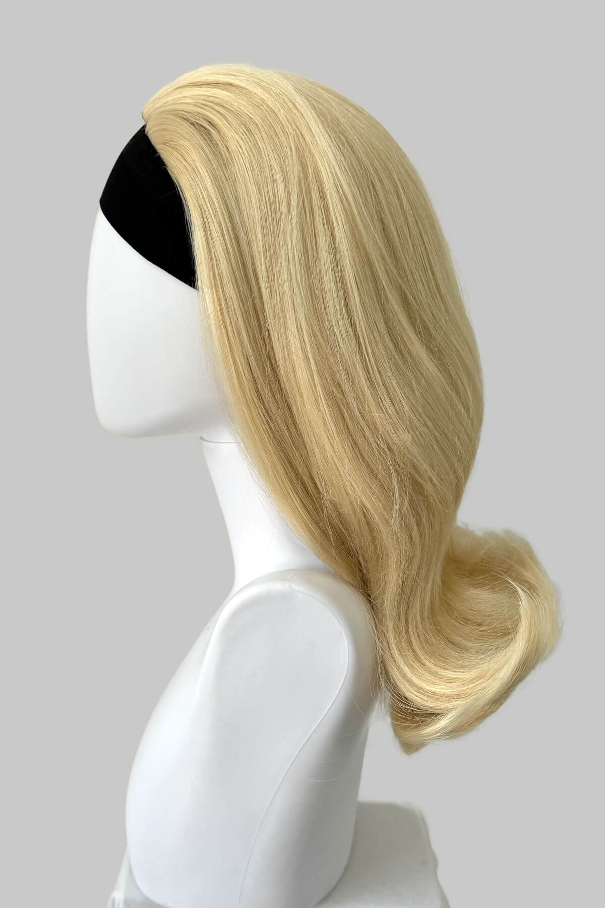 1960s half wig hairpiece, flicked, hair flip: Philippa - Image 40