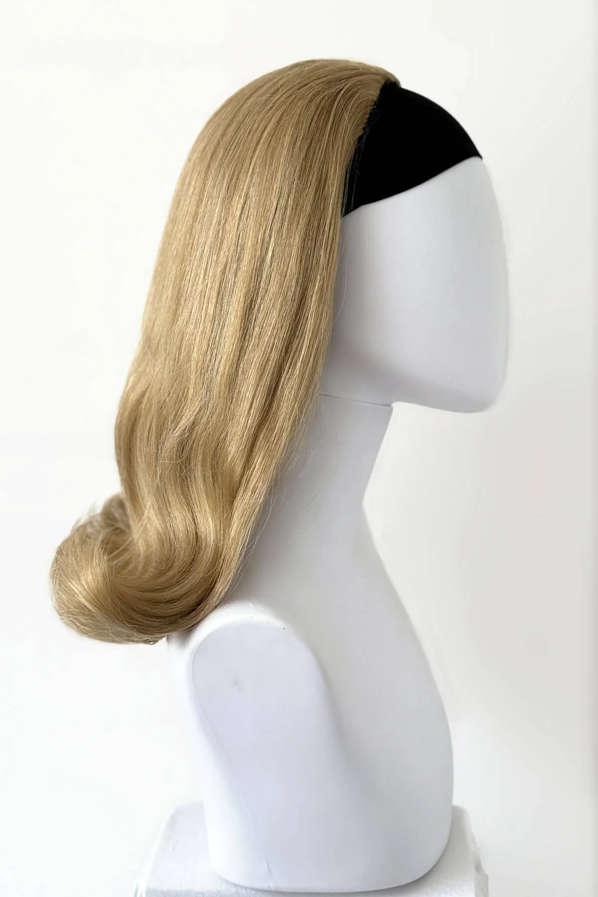 1960s half wig hairpiece, flicked, hair flip: Philippa - Image 59
