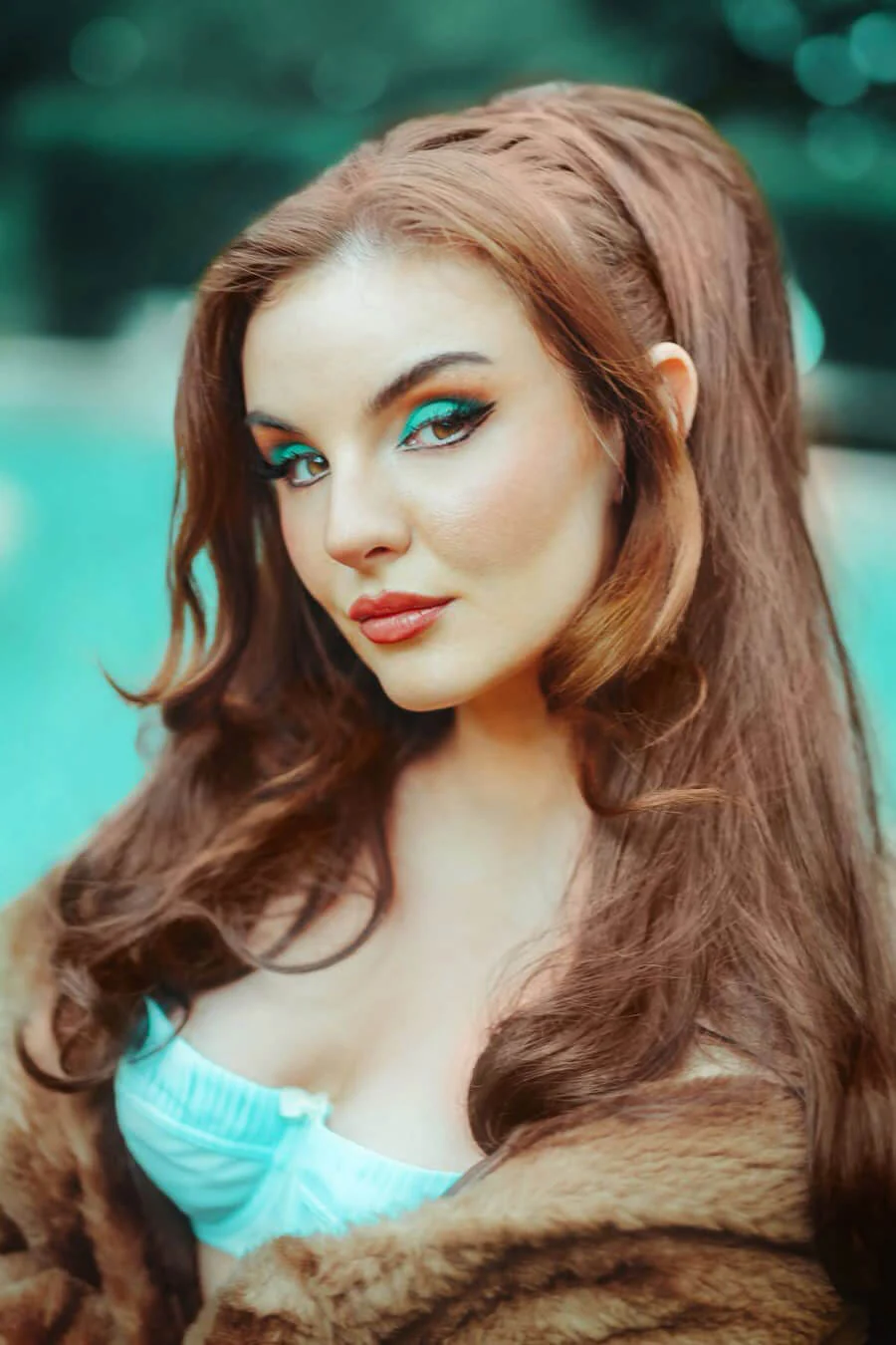 1960s Retro high crown, half wig hairpiece, long with hair flip: Priscilla - Image 27
