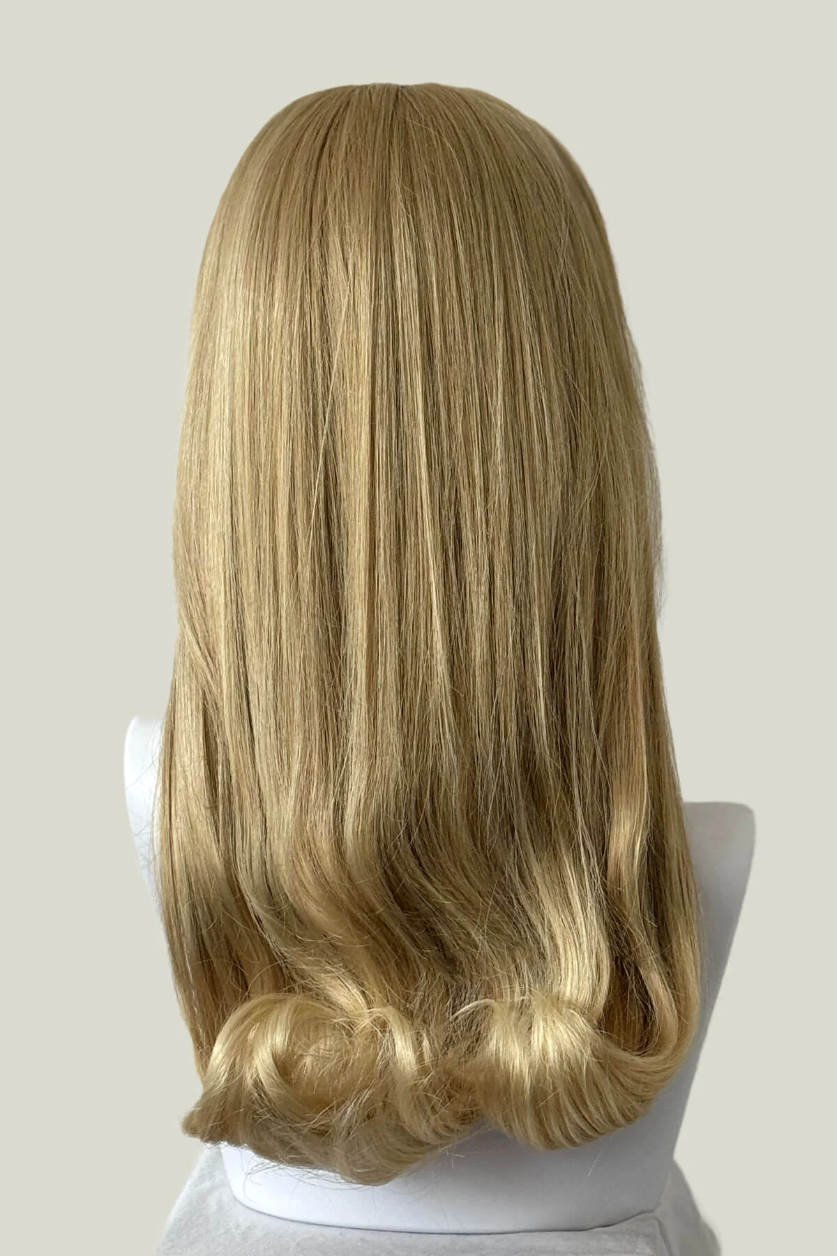 1960s Retro high crown, half wig hairpiece, long with hair flip: Priscilla - Image 31