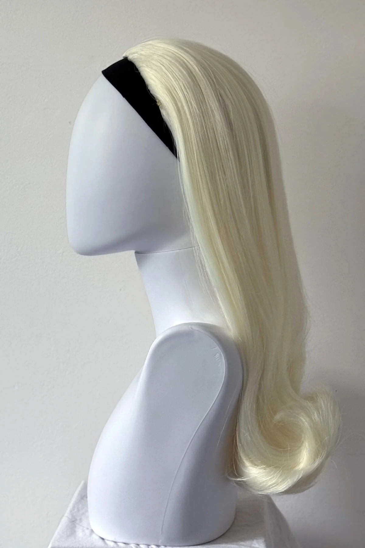 1960s Retro high crown, half wig hairpiece, long with hair flip: Priscilla - Image 38