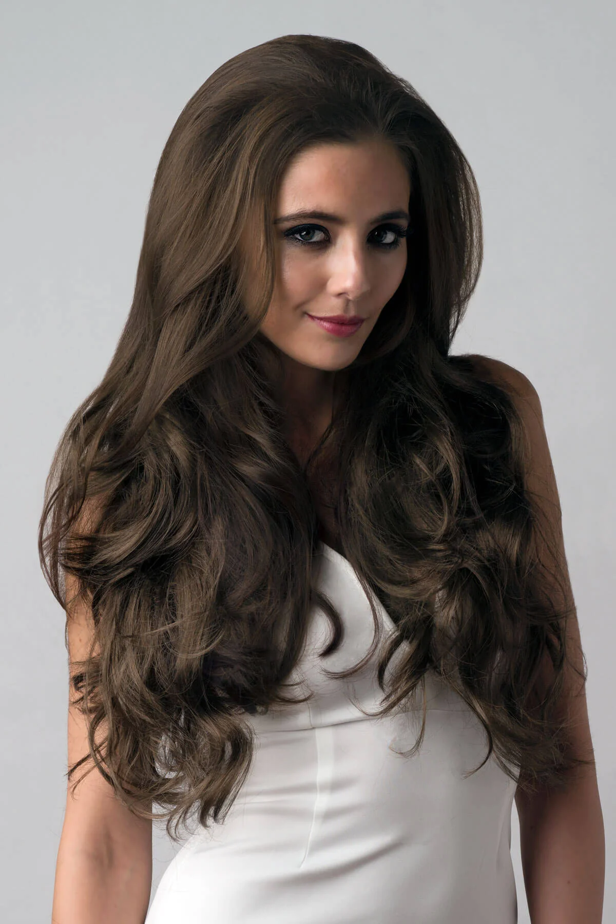 Brown half wig hairpiece, full, long with gentle waves: Taya - Image 19