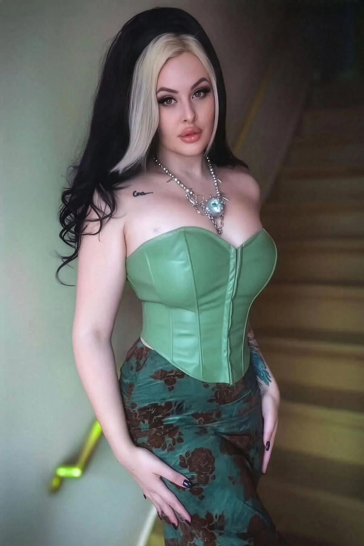 High Crown Half Wig with Volume Ring - Long Wavy 1960s Style: Bardot - Image 116