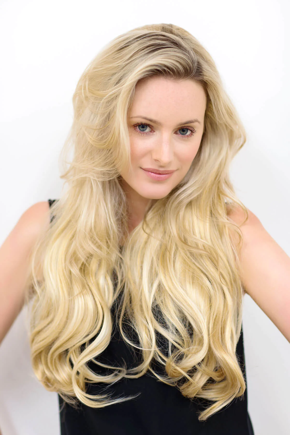 Heat styleable half wig hairpiece (3/4 wig), long wavy, Flexihair: Kate - Image 13