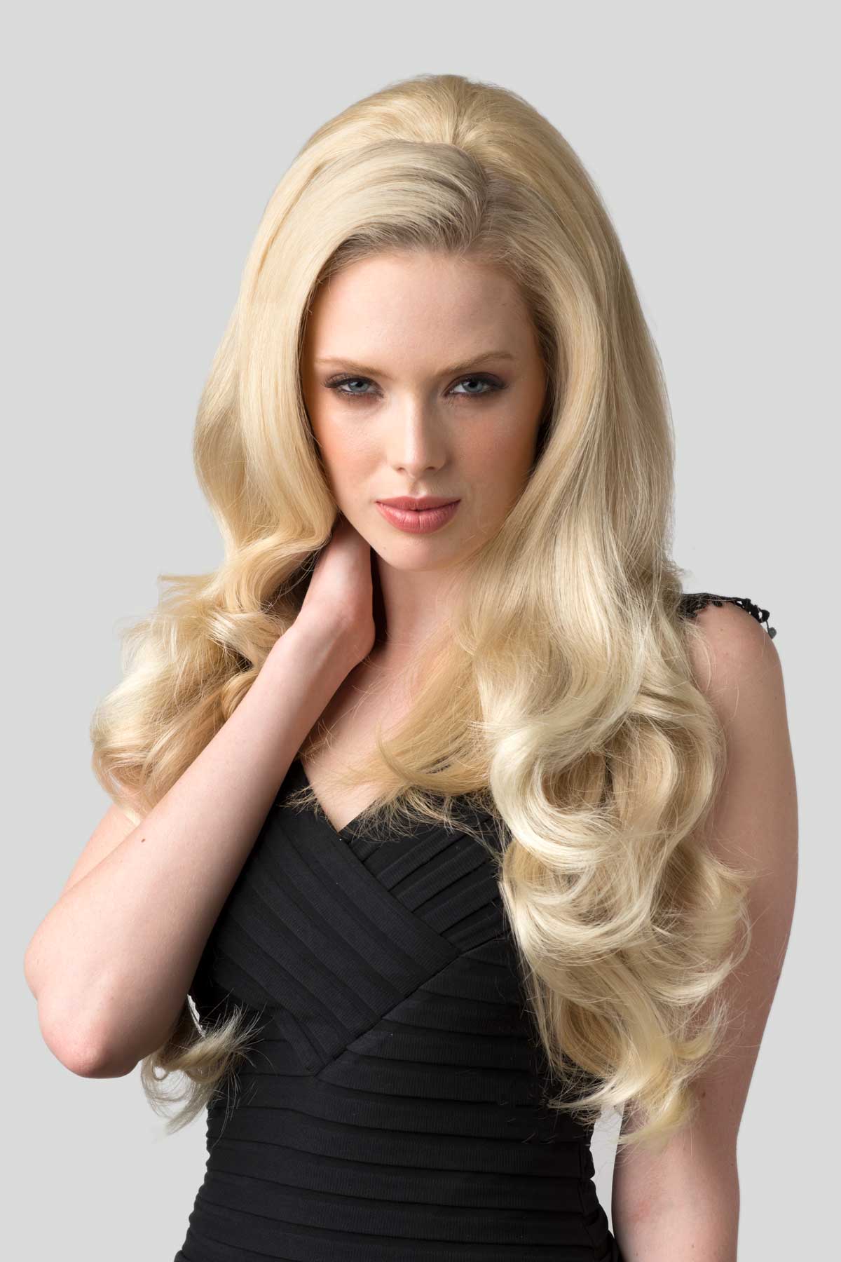 Half wig with volume booster/height booster: Corrine - Image 3